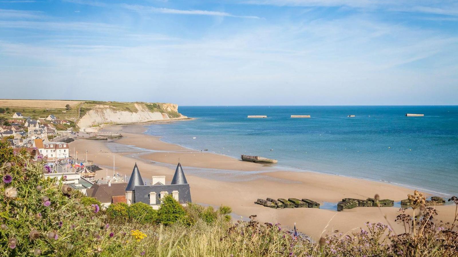 Les Pieds Dans L'Eau - Acces Direct A La Plage Bernières-sur-Mer 外观 照片